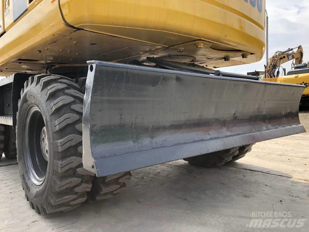 Komatsu PW160-8 Excavatoare cu roti