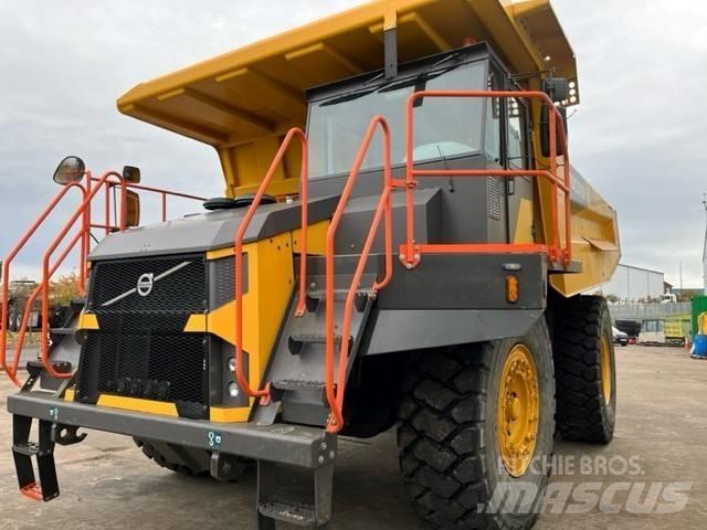 Volvo R60D Camioane cu basculante rigide