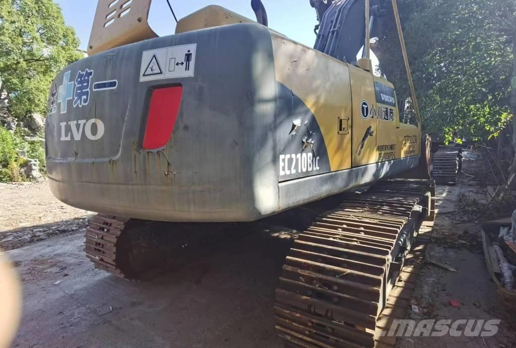 Volvo EC210BLC Excavatoare pe șenile
