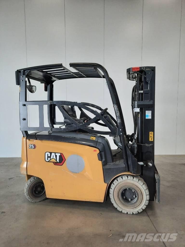 CAT EP25CN Stivuitor electric