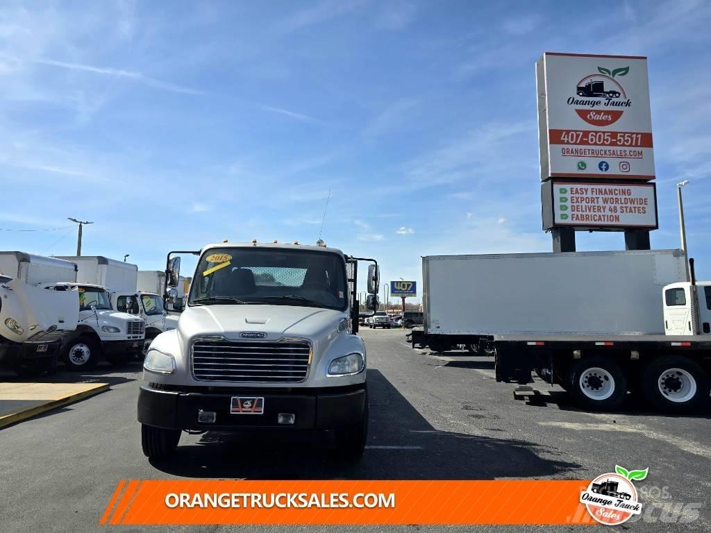 Freightliner M2 106 Camion cabina sasiu