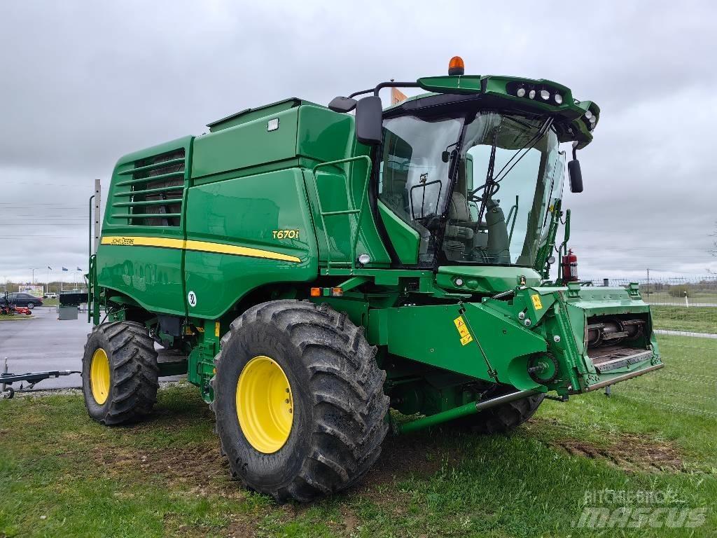 John Deere T 670 i Combine de secerat