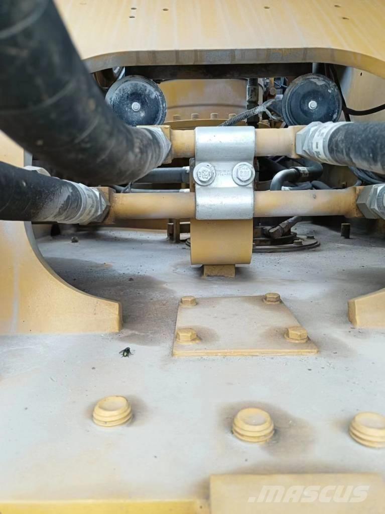 CAT 340 D L Excavatoare pe șenile
