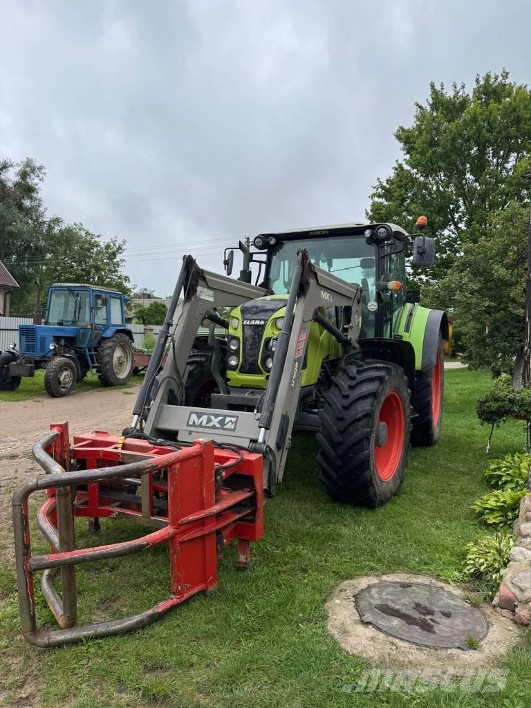 CLAAS Arion 440 Tractoare