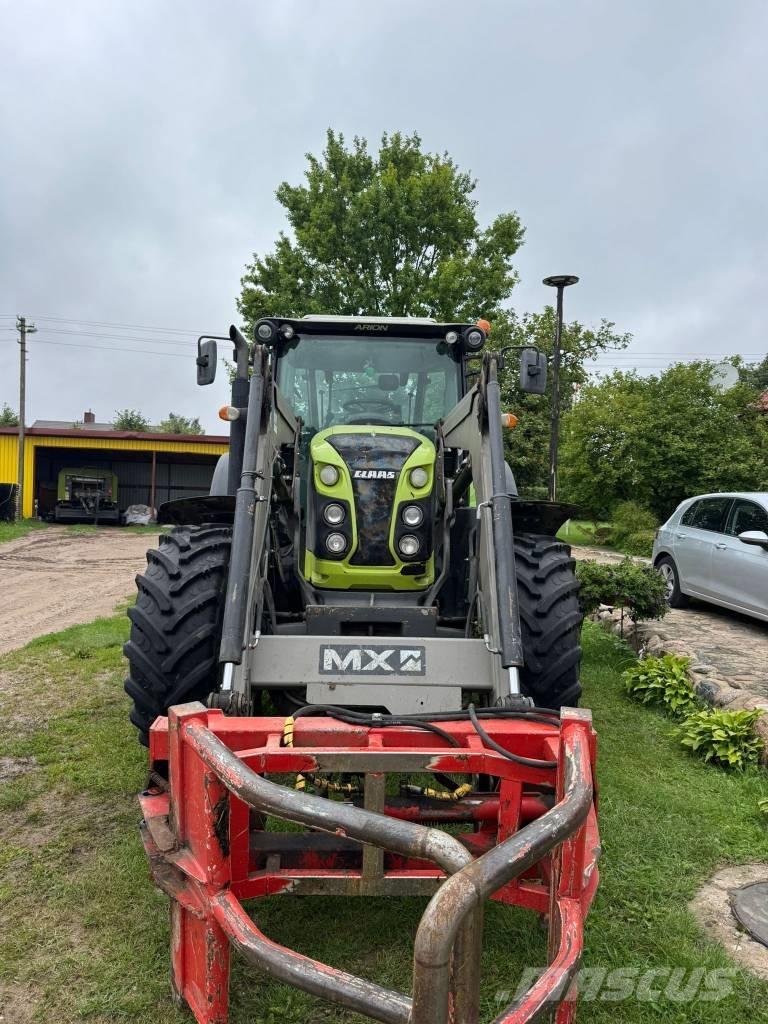 CLAAS Arion 440 Tractoare