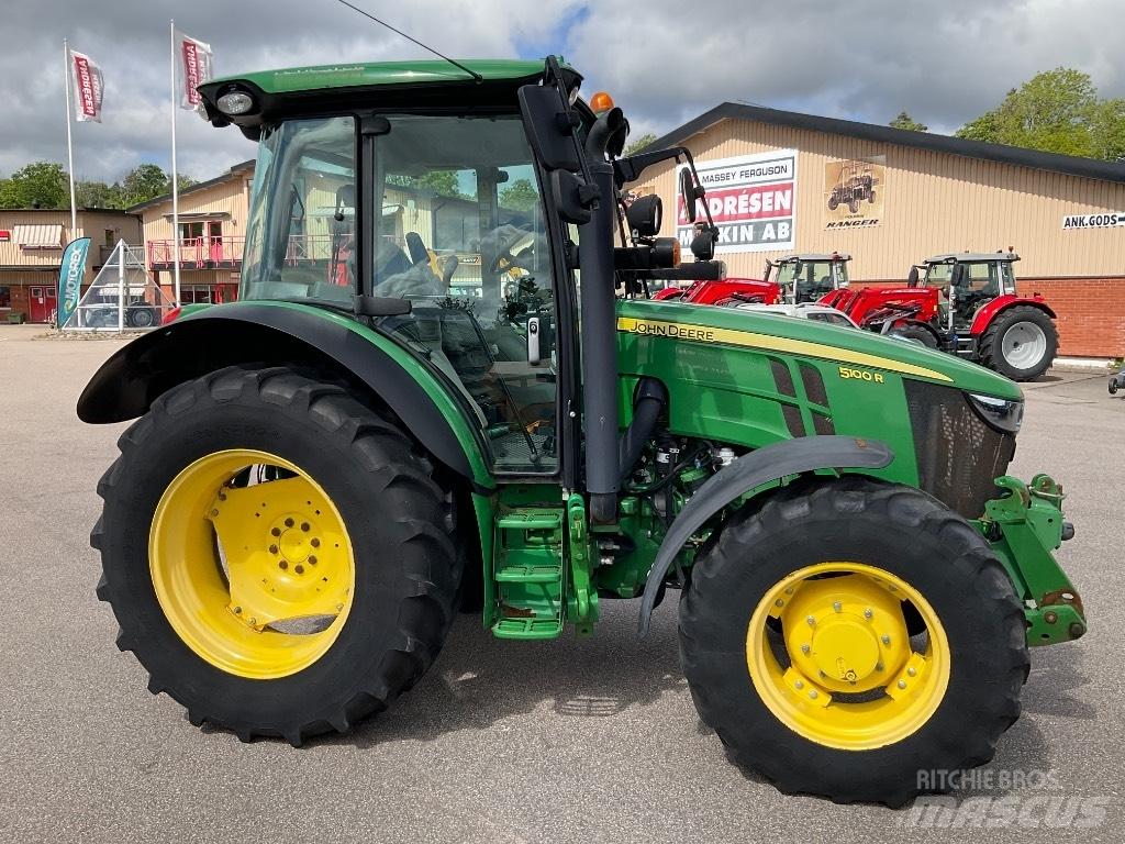 John Deere 5100 R Tractoare