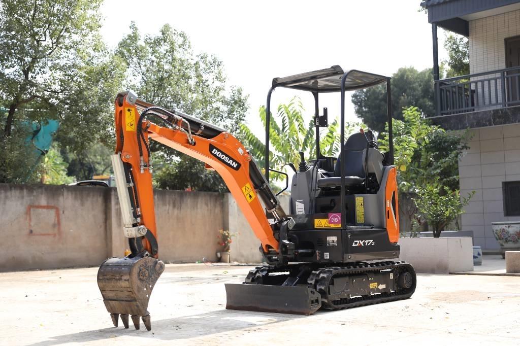 Doosan DX 17 Excavatoare pe șenile
