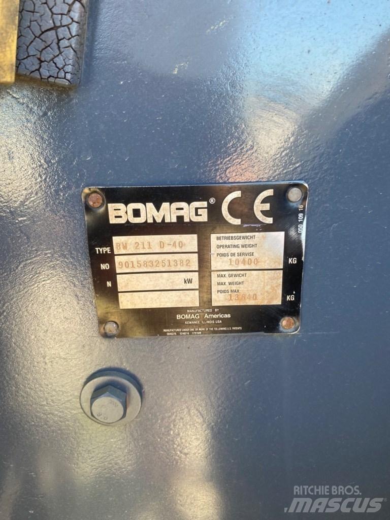 Bomag BW 211 D-40 Cilindri compactori micsti