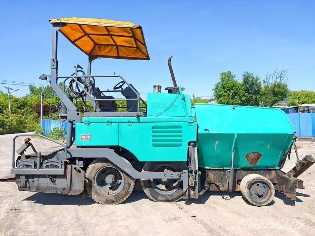 XCMG RP 453 L Pavatoare asfalt