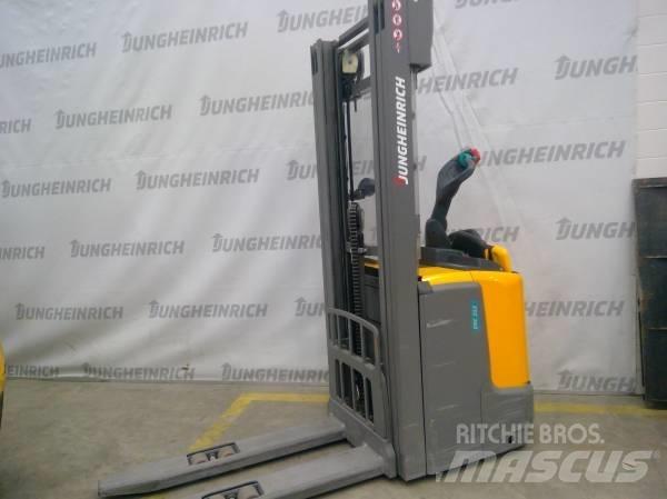 Jungheinrich ERC 212 Transpaleti autopropulsanti