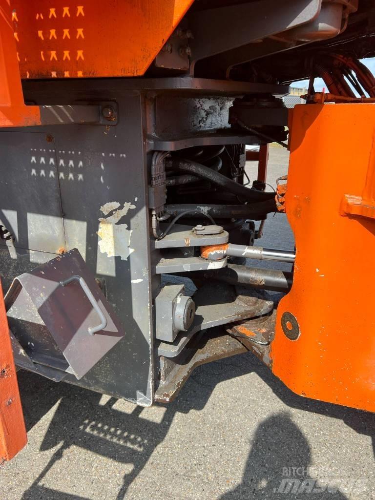 Doosan dl 300 Incarcator pe pneuri