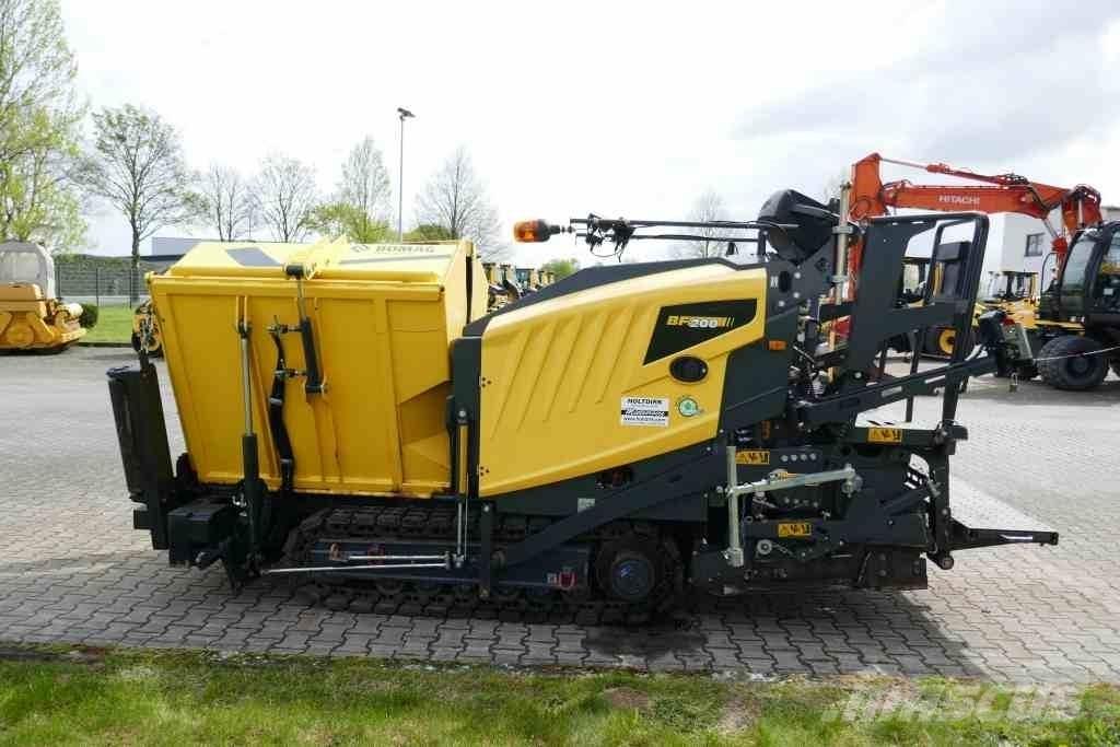 Bomag BF 200 C-2 Mica masina  de productie de bitum