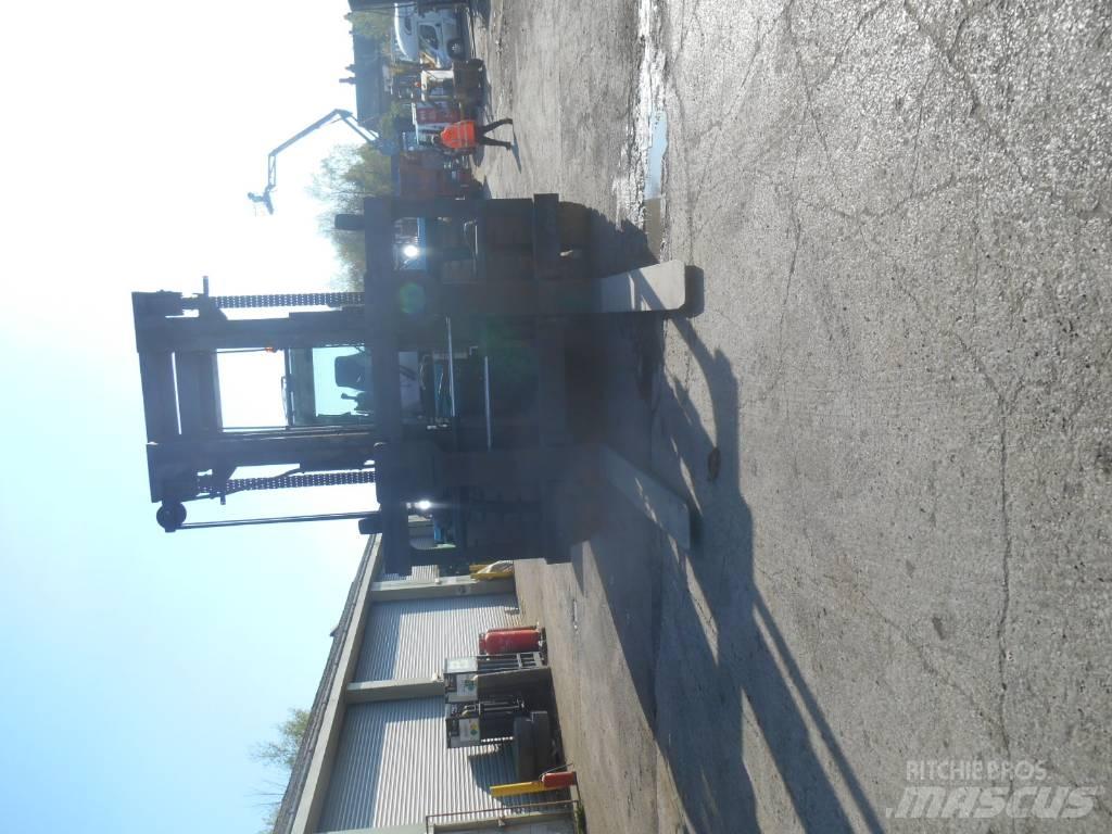 SMV 33-1200C Stivuitor diesel