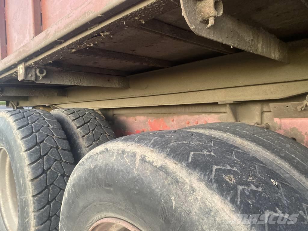 Scania vogntræk Remorci rabatabile