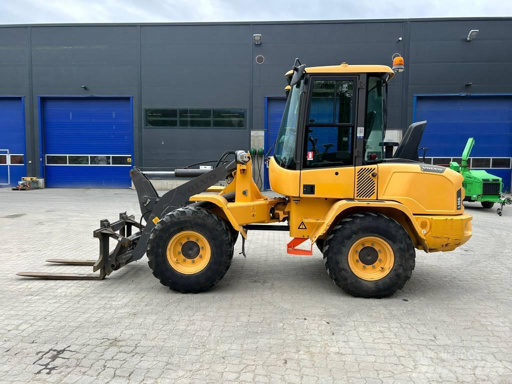 !!SOLD!! Volvo L 30 G Incarcator pe pneuri