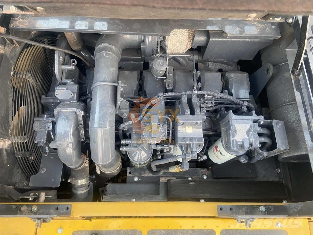 Komatsu PC 450 LC-8 Excavatoare pe șenile
