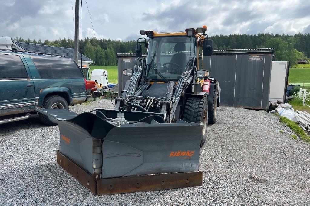 LM Trac 586 Suport scule