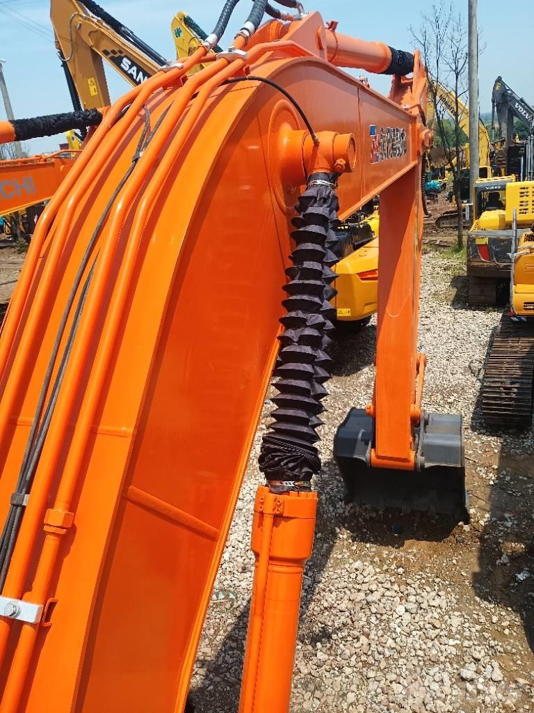 Hitachi ZX 240 Excavatoare pe șenile

