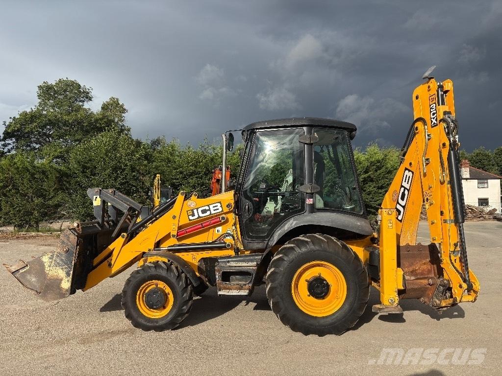 JCB 3CX Buldoexcavatoare