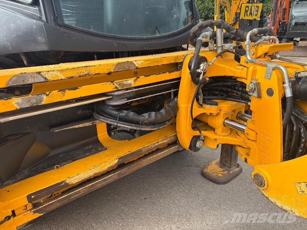 JCB 3CX Buldoexcavatoare