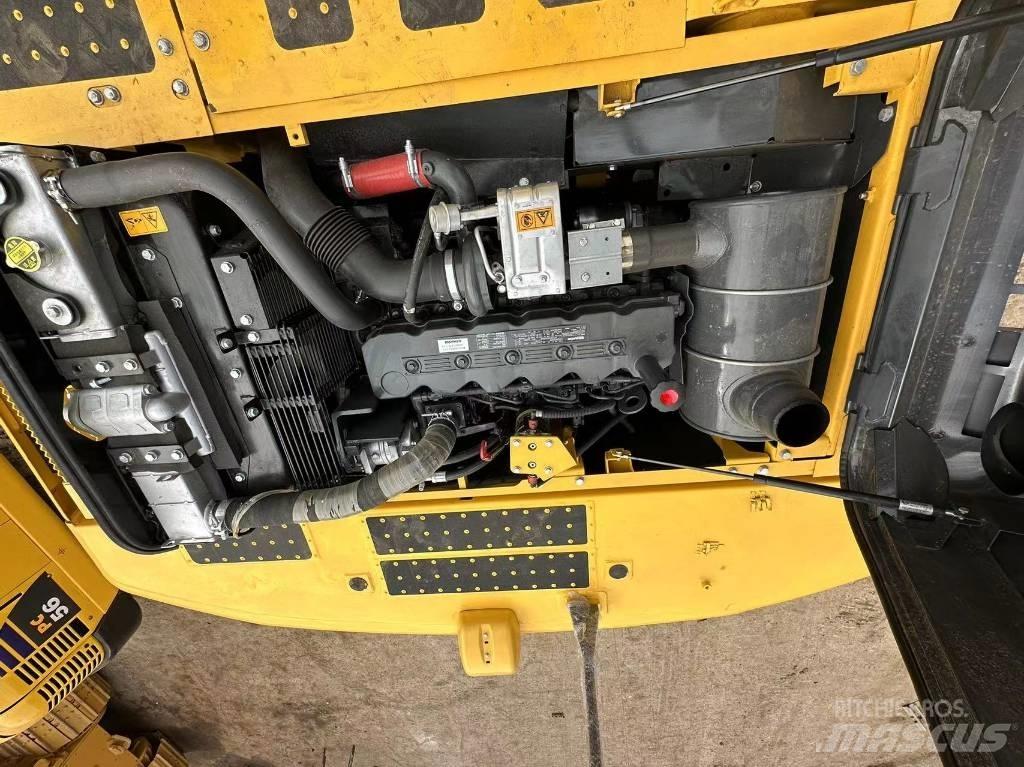 Komatsu PC 220 Excavatoare pe șenile
