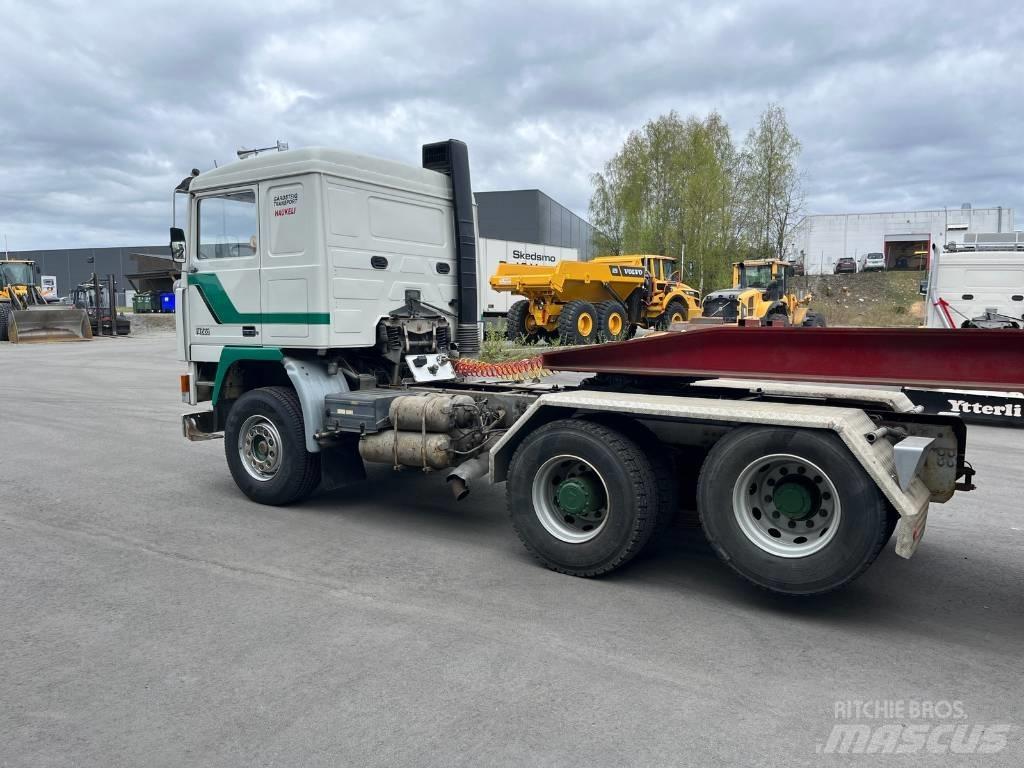 Volvo F 12    Lav km Autotractoare