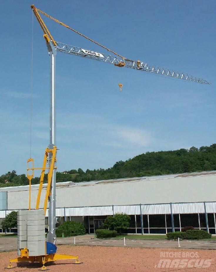 Potain IGO 22 Self erecting cranes