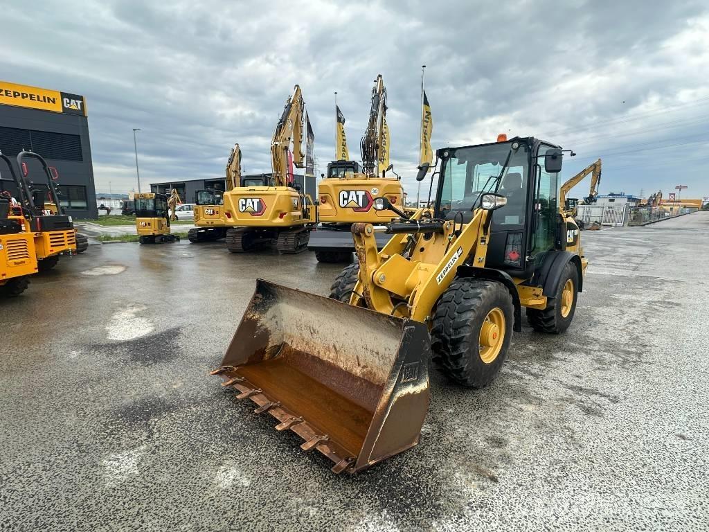 CAT 906 M Incarcator pe pneuri
