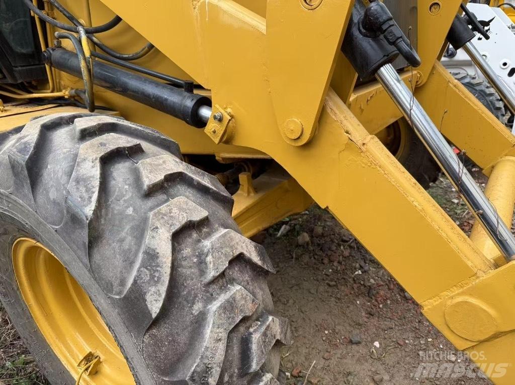 CASE 695 Buldoexcavatoare