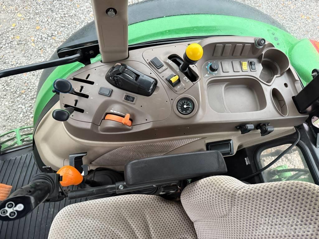 John Deere 5085 Tractoare