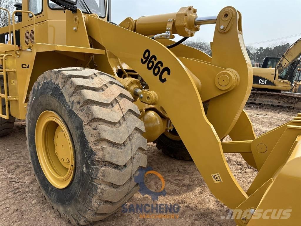 CAT 966 C Incarcator pe pneuri