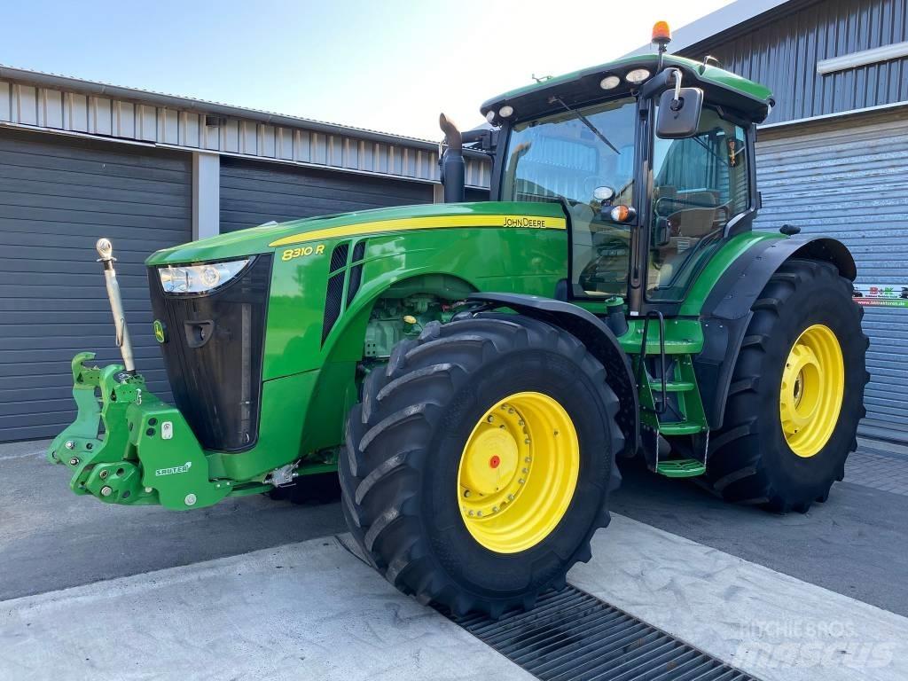 John Deere 8310 R Tractoare