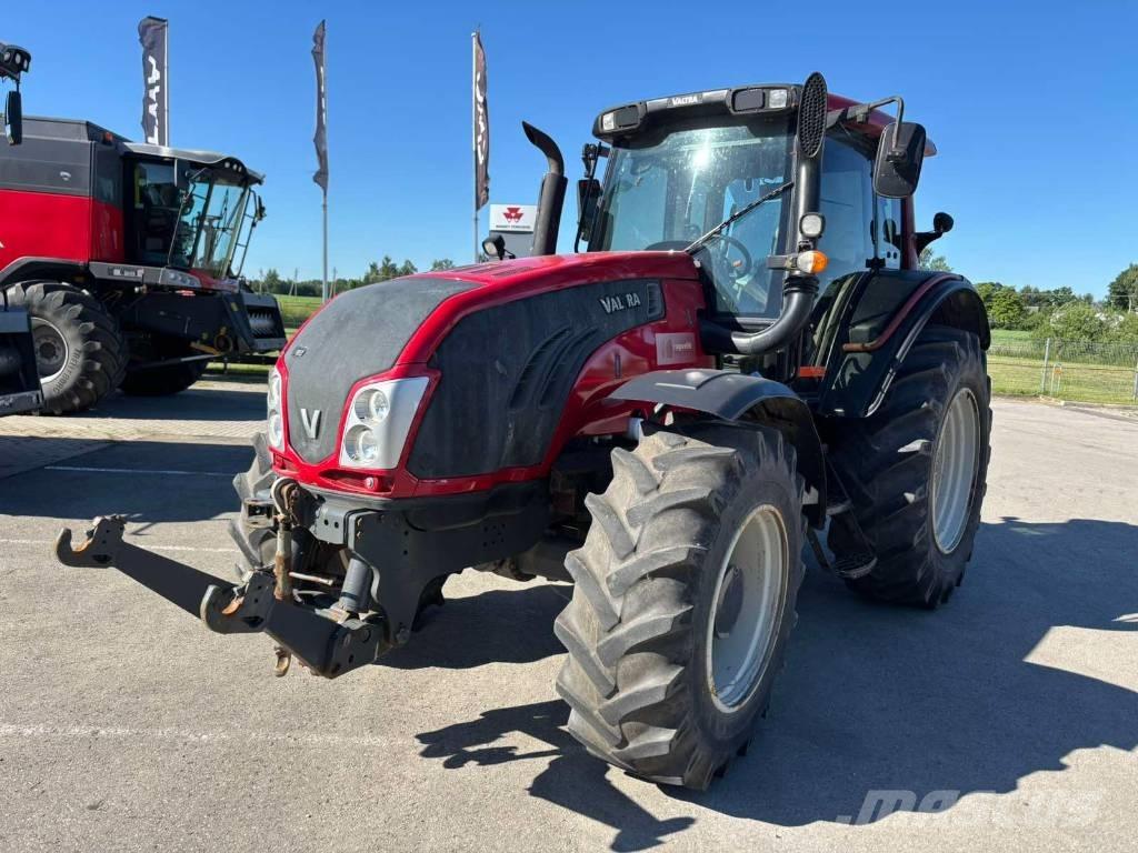Valtra T 193 Tractoare