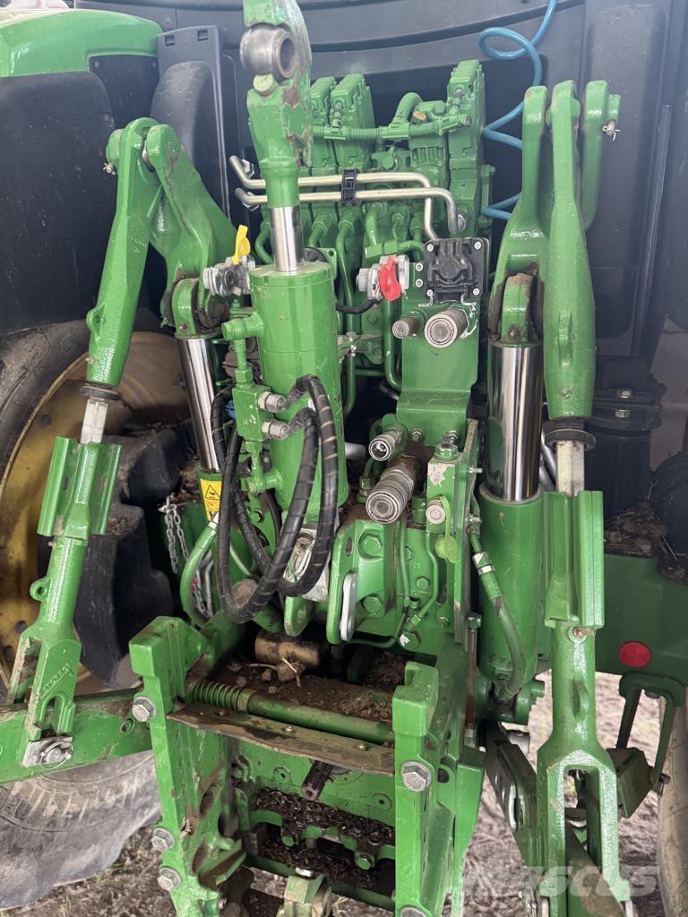 John Deere 6175R Tractoare