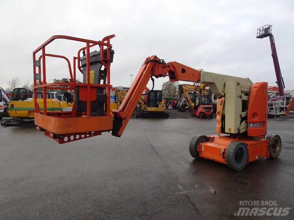 JLG E300AJP Nacele cu brat articulat