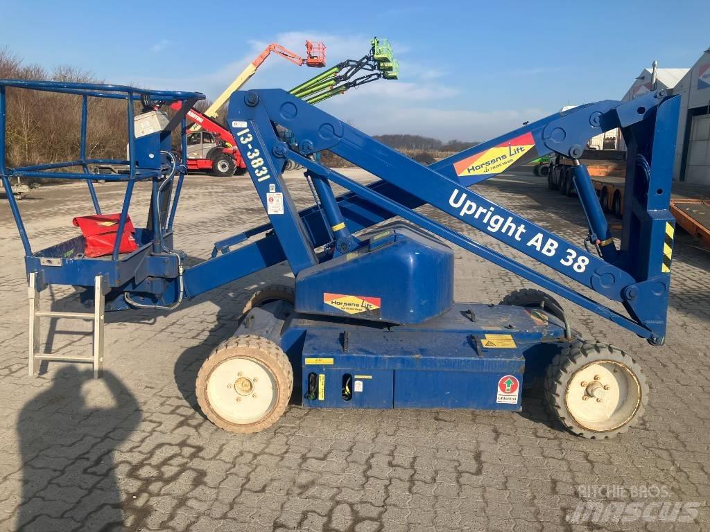 UpRight AB38N Nacele cu brat articulat
