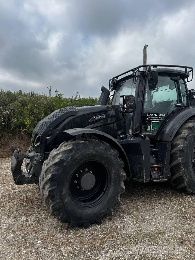 Valtra T 235 Direct Tractoare