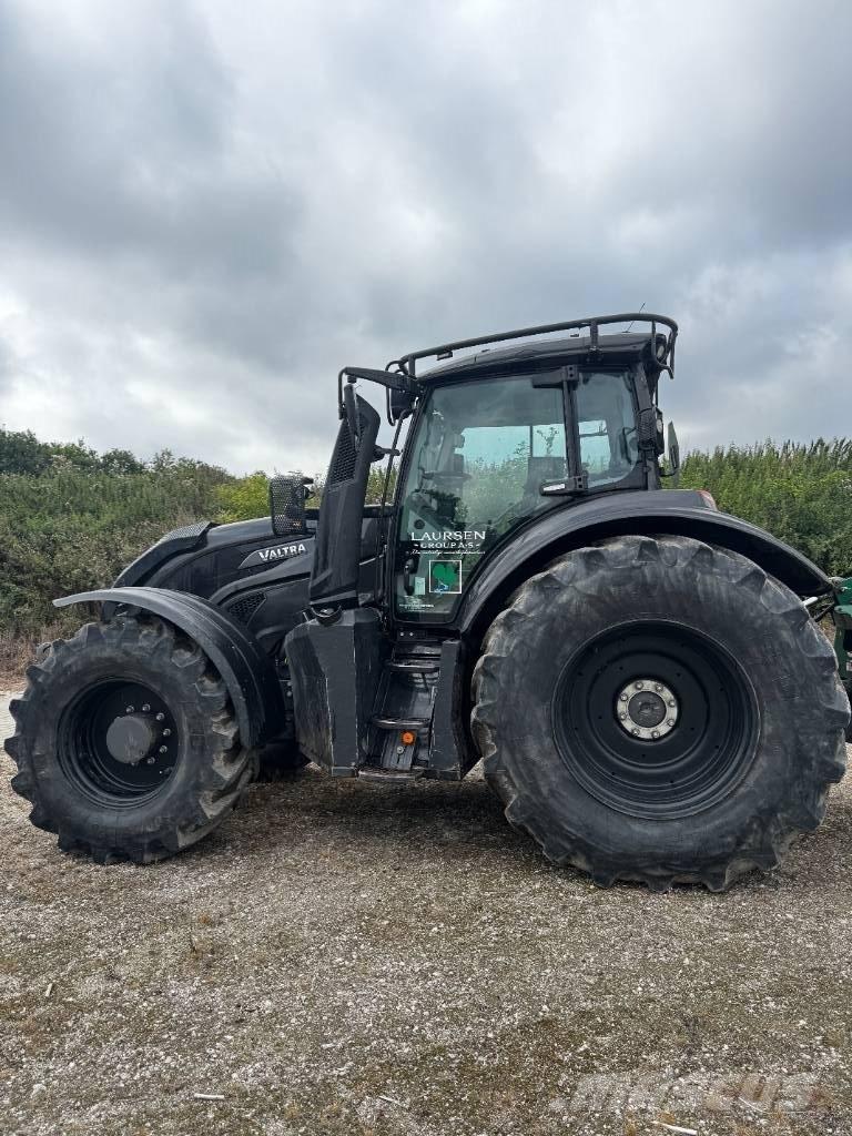 Valtra T 235 Direct Tractoare