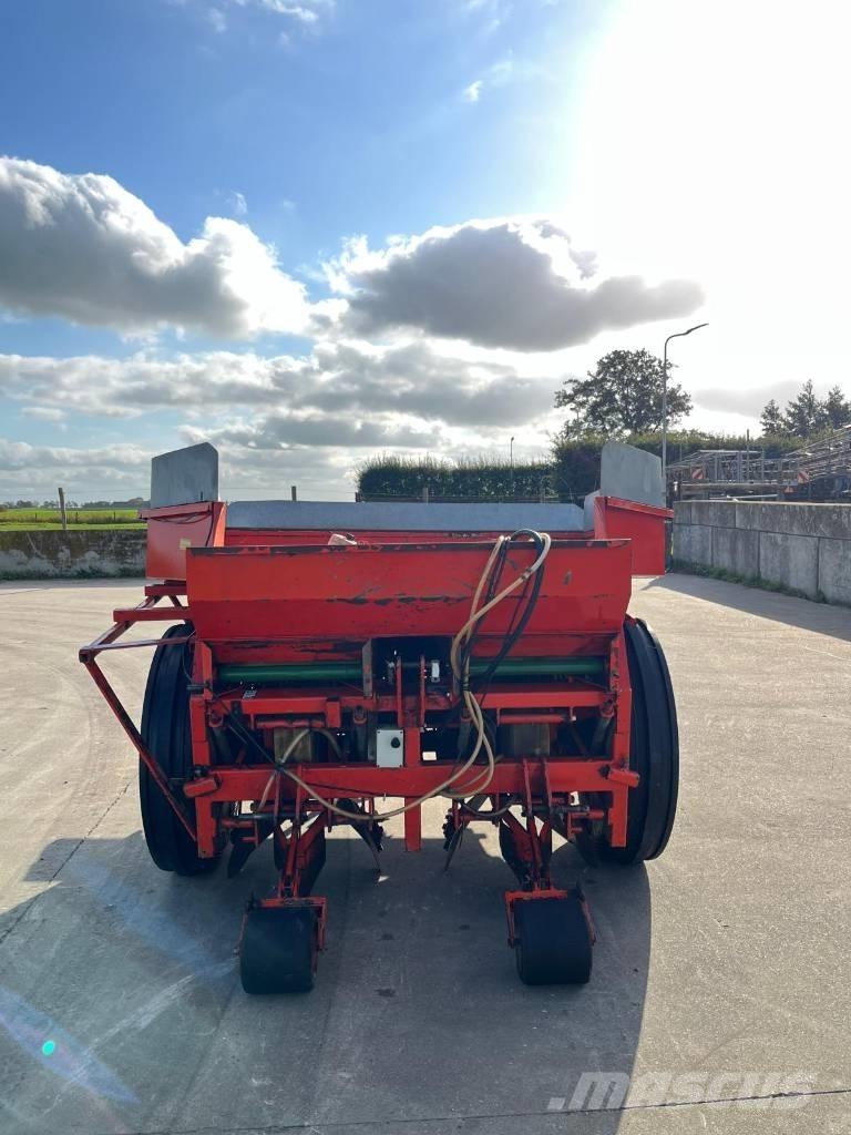 Structural PM 20 Utilaje plantat cartofi