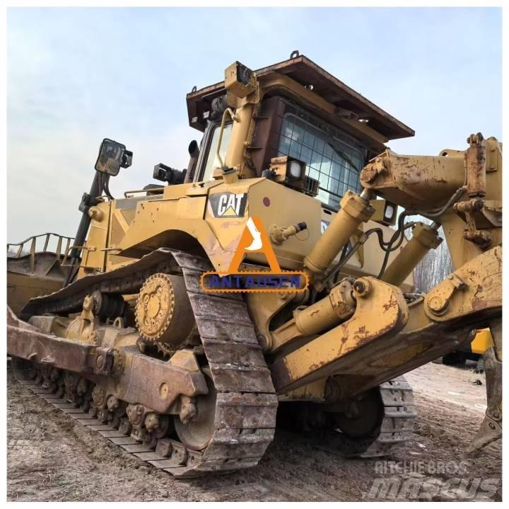 CAT D8T bulldozers Buldozere pe senile
