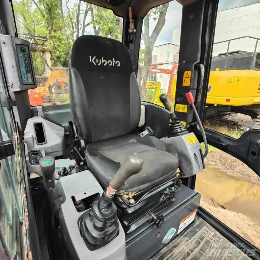 Kubota KX165 Excavatoare pe șenile
