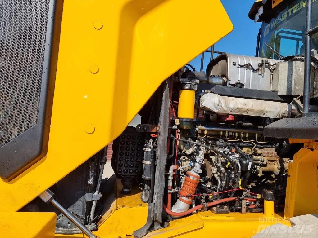 JCB 457HT Incarcator pe pneuri