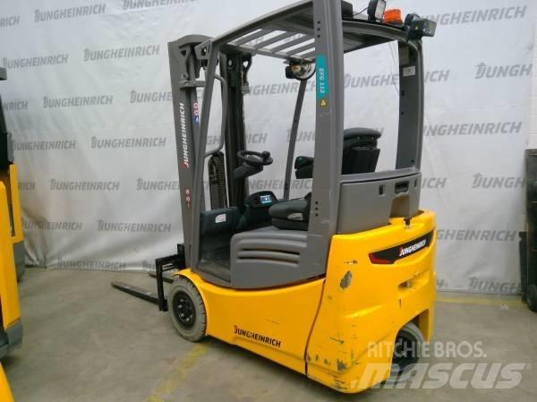 Jungheinrich EFG 112 Stivuitor electric