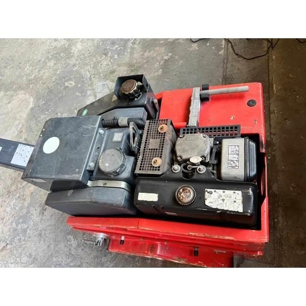 Bomag BW 65H Cilindri compactori tractabili cu vibratii