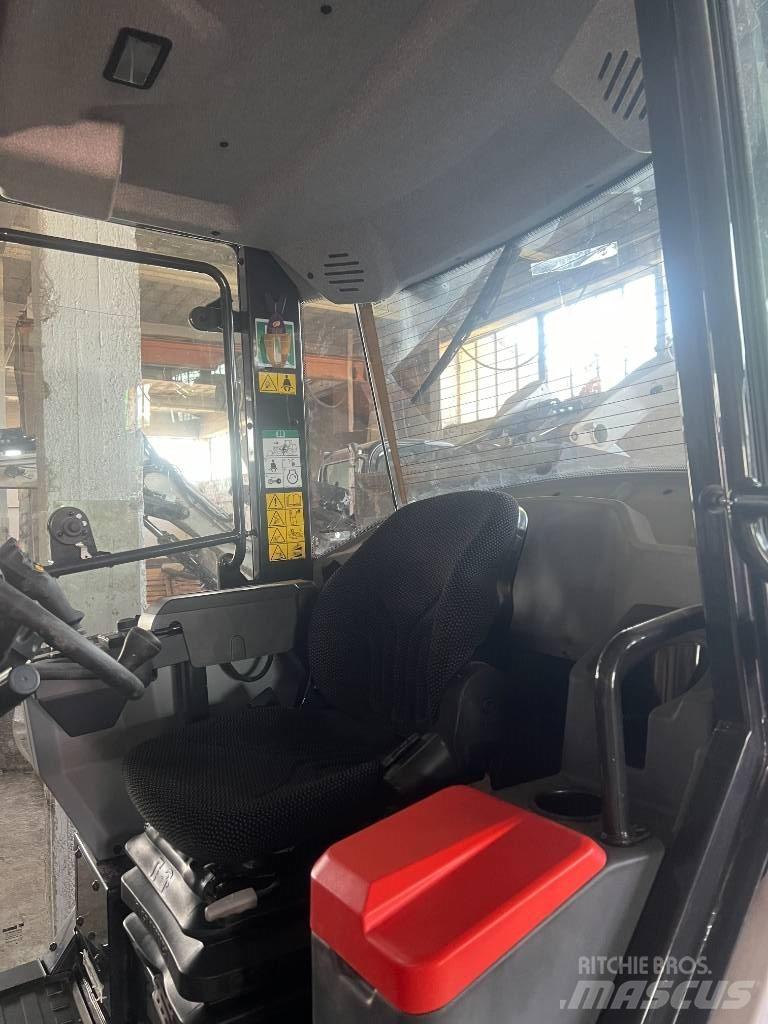 Bobcat L 85 Incarcator pe pneuri