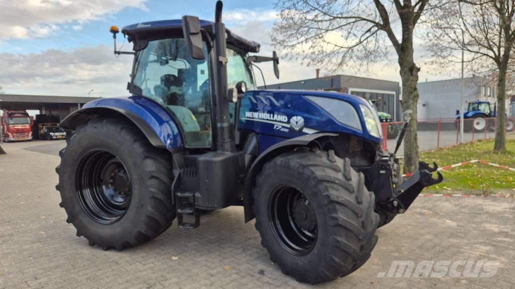 New Holland T 7.230 Tractoare