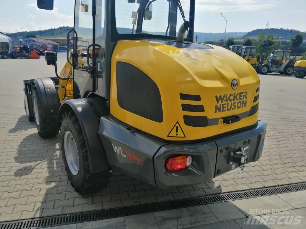 Wacker Neuson WL44 Incarcator pe pneuri