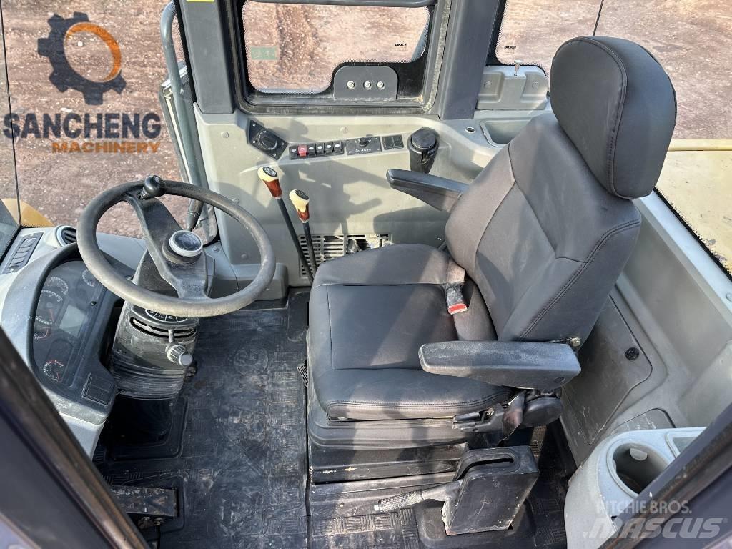 XCMG LW500F Incarcator pe pneuri