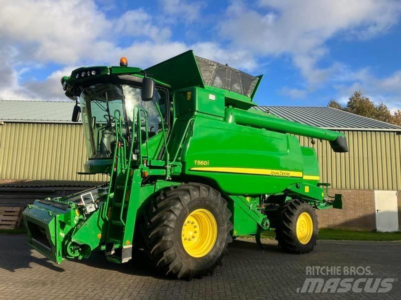 John Deere T 560 i Combine de secerat