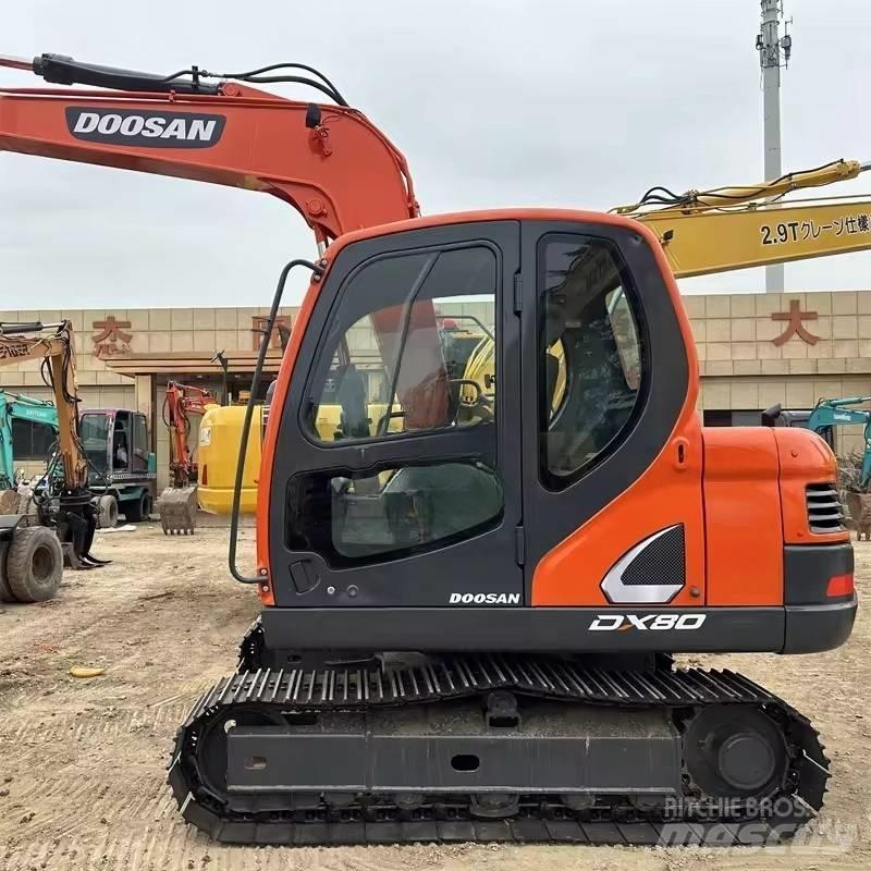 Doosan DX 80 Excavatoare 7t - 12t
